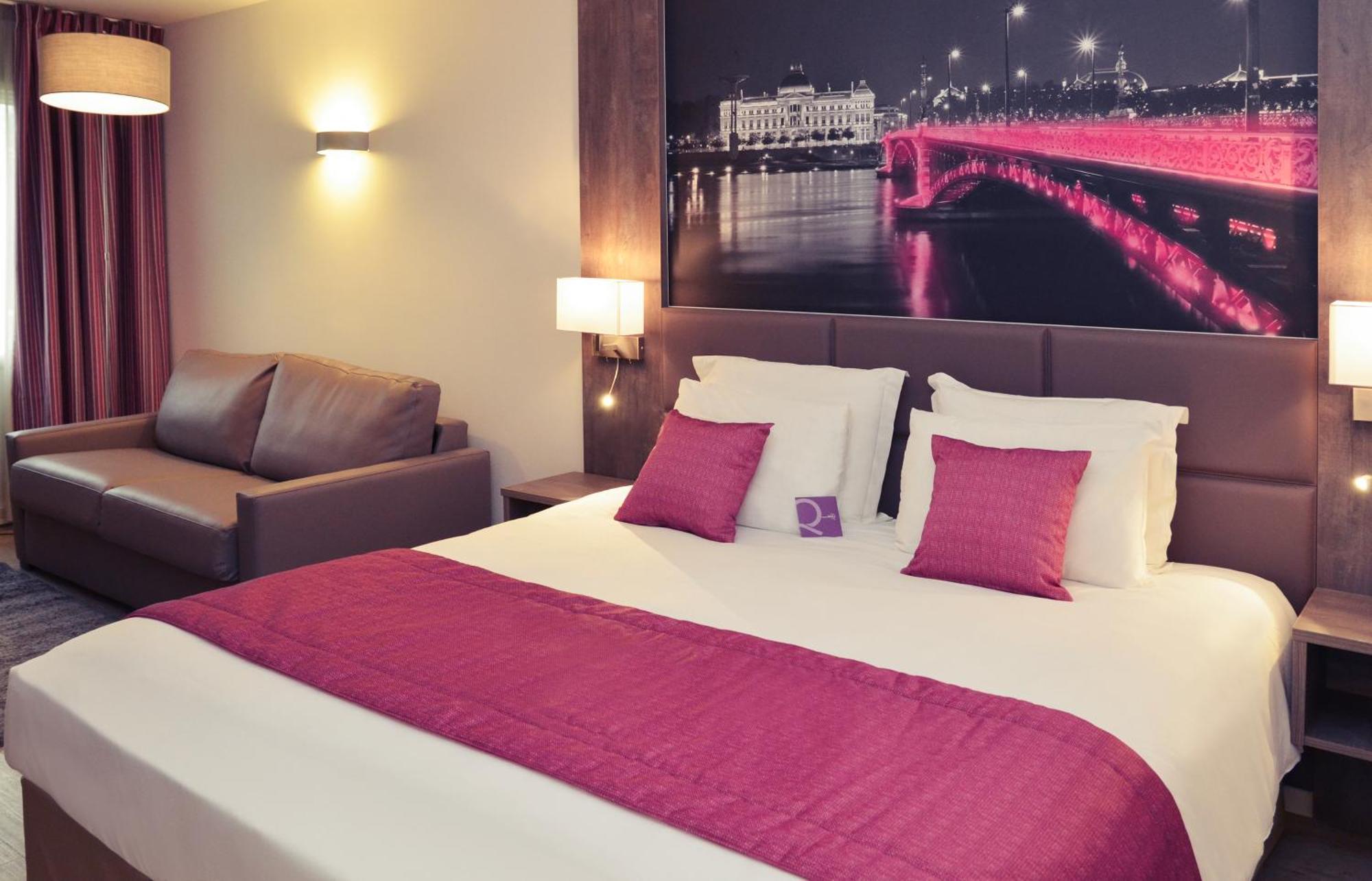 Mercure Lyon Est Chaponnay Exterior photo